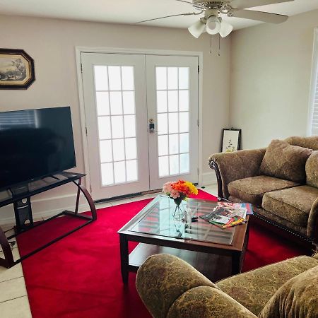 Near French Quarter Nice Two Bedrooms+ Новий Орлеан Екстер'єр фото
